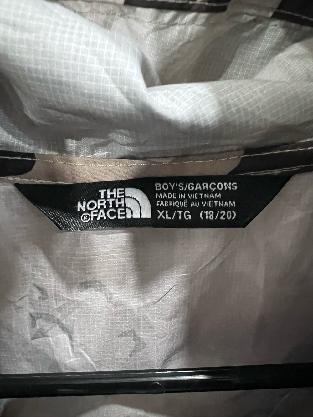 The North Face Boys Packable Windbreaker Anorak Jacket Camo Green Size XL 18/20 - Picture 3 of 8